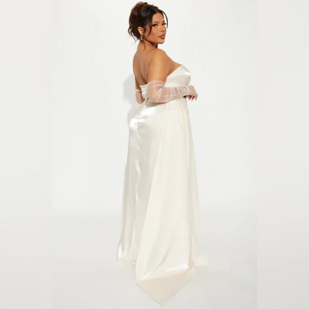 Fashion Nova Elegant Cream Prom Dress - Picture 2 of 3